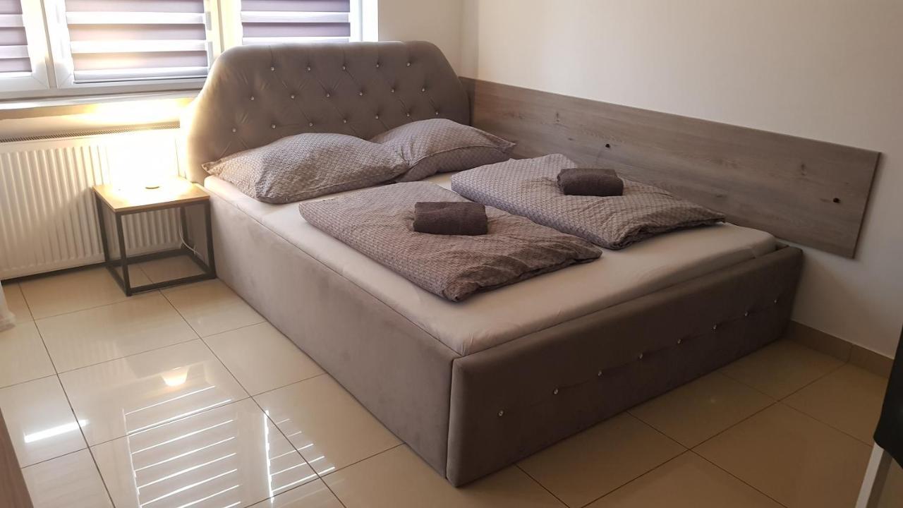 Appartement Apartament Rudy 102 Self Check-In 24H à Bytom Extérieur photo