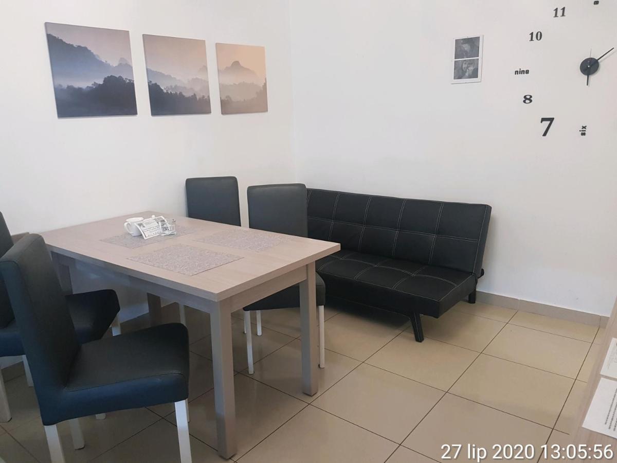 Appartement Apartament Rudy 102 Self Check-In 24H à Bytom Extérieur photo